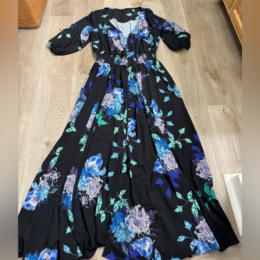 City Chic Black and Blue V-Neck Bishop Sleeve Maxi Dress